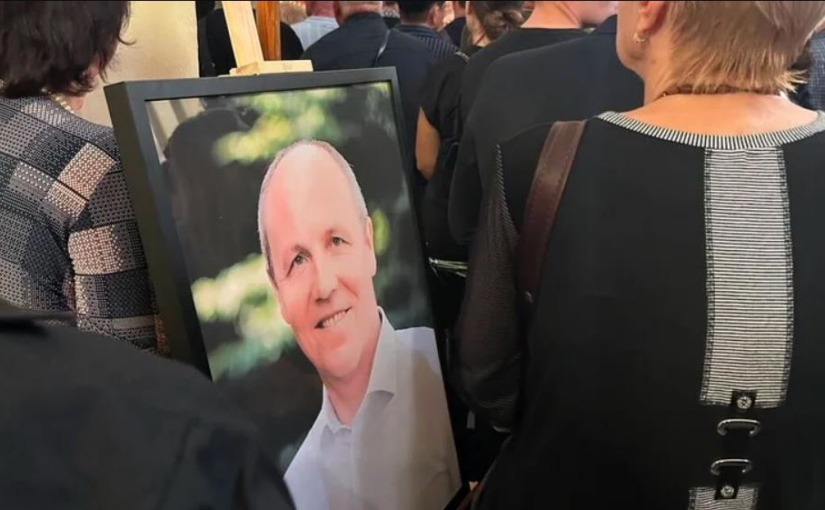 Родина Парубія вимагає 15 млн гривень моральної компенсації