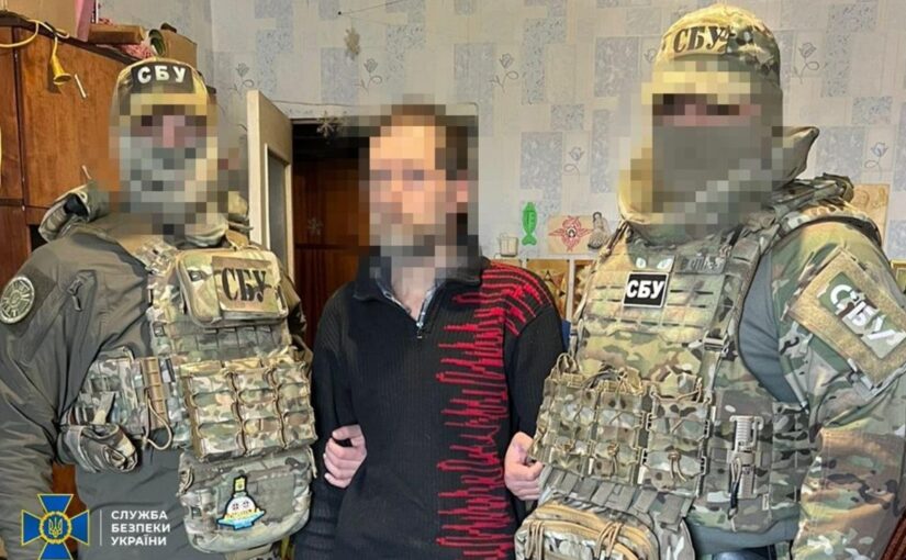 У Запоріжжі ухилянт працював на ФСБ і маскувався під пенсіонера